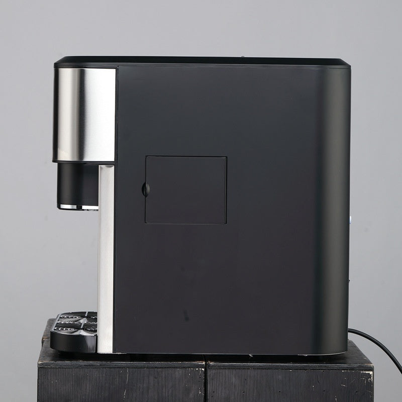 Desktop Ice Making Ice Crushing Kallt vatten Tre-i-ett 16 kg ismaskin
