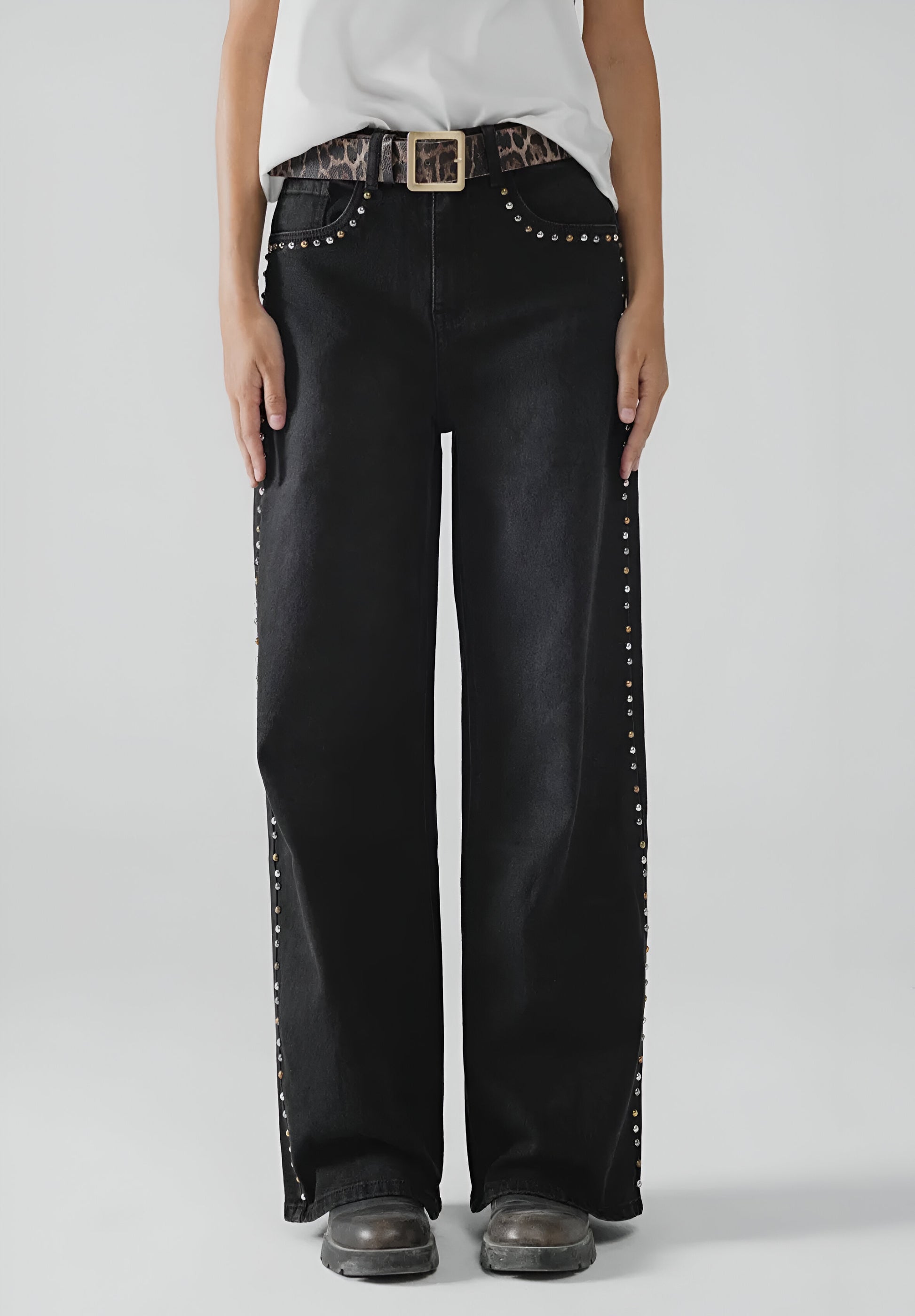 Straight Jeans with Stud Trim Details On the Sides in Black - Dana & Dekor 