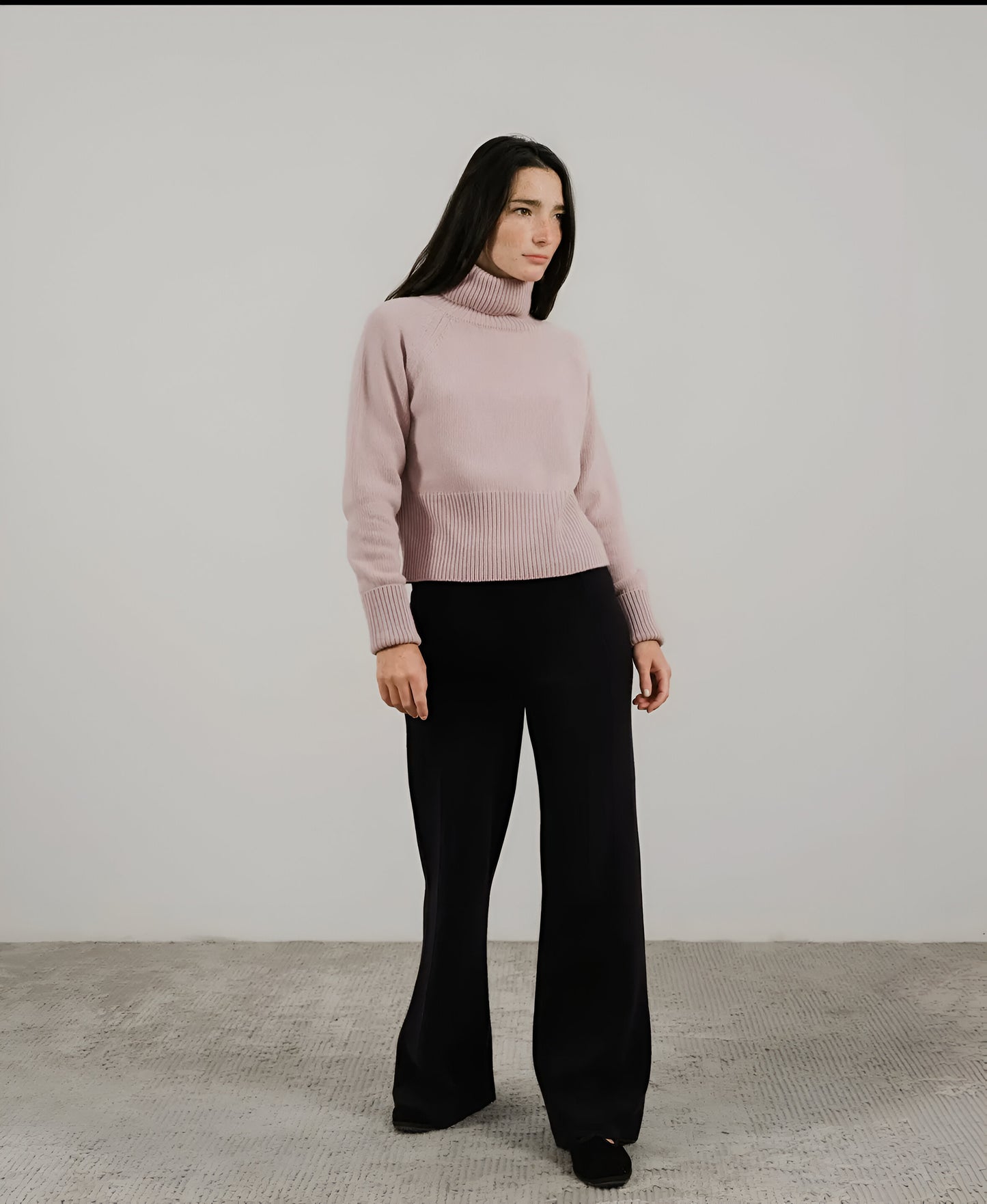 High-Neck Sweater with Rolled Cuffs in Cashmere Blend - Dana & Dekor 